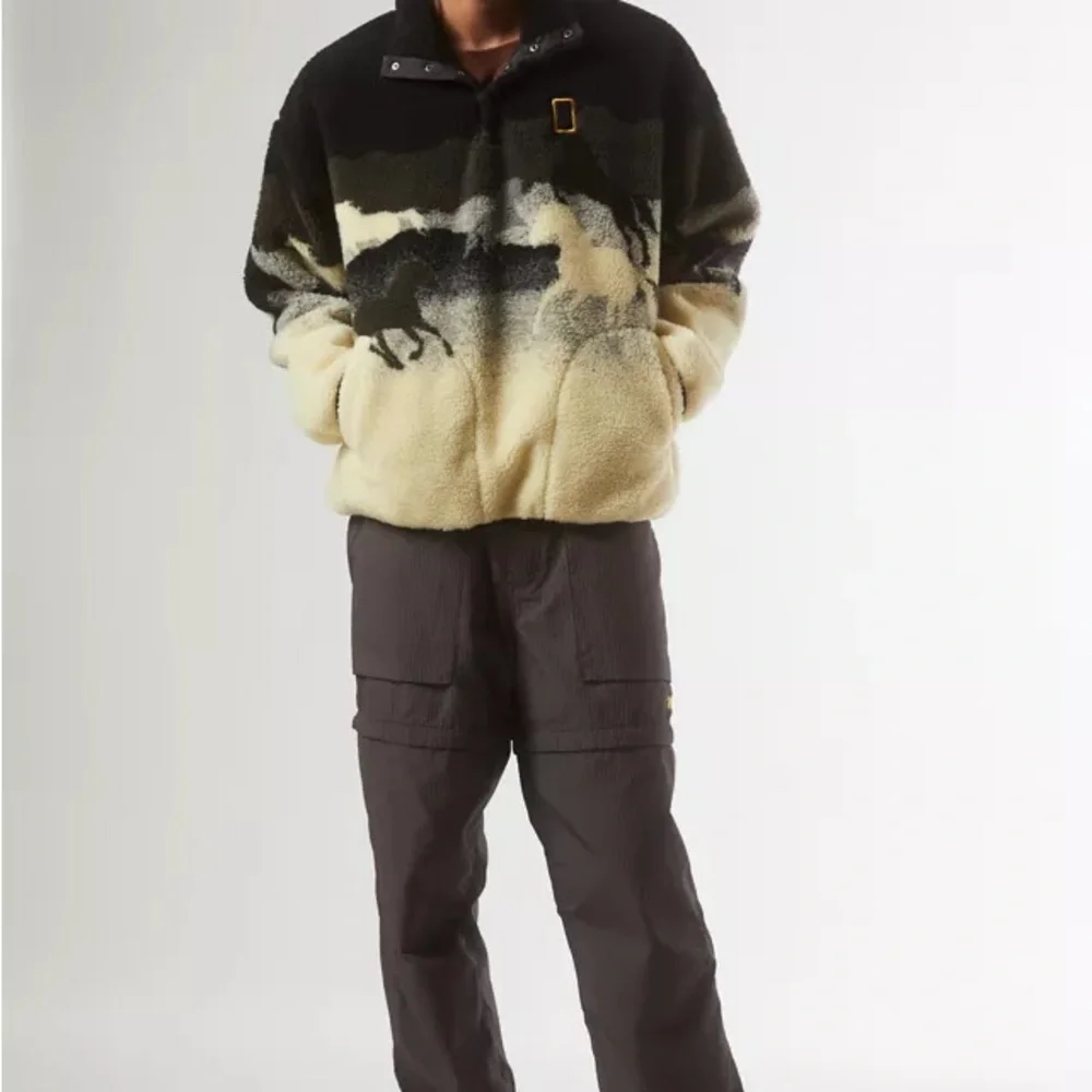 Parks Project X National Geographic Wild Horses Sherpa Sweatshirt - Picture 5 of 7